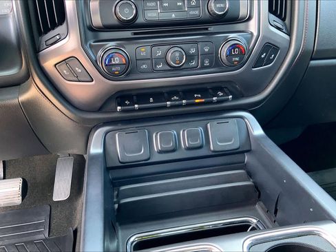 Used 2015 GMC Sierra 1500 SLT image 32