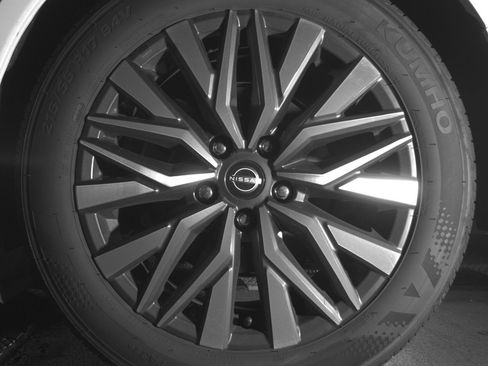 Used 2025 Nissan Altima 2.5 SV image 14