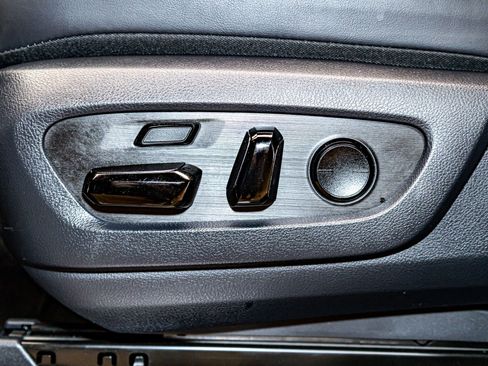 Used 2025 Lexus GX 550 image 26