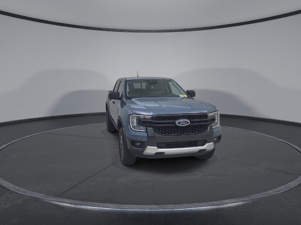 Used 2025 Ford Ranger XLT w/ Equipment Group 301A High AWD/4WD image 3