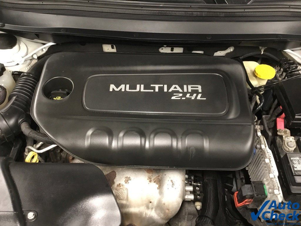 Used 2016 Jeep Cherokee Limited AWD/4WD image 37