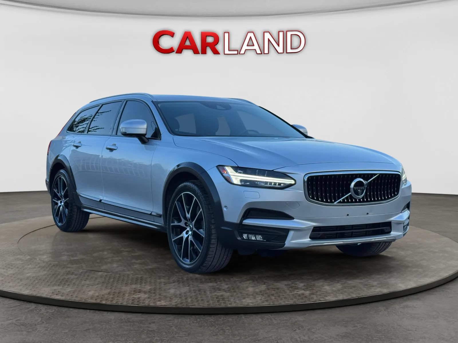 Used 2018 Volvo V90 T6 Cross Country w/ Convenience Package AWD/4WD image 8