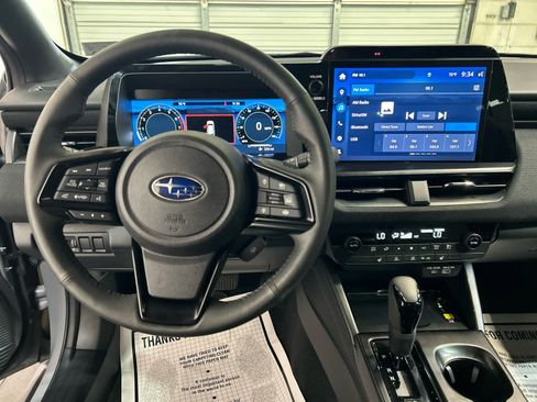Used 2026 Subaru Outback Limited AWD/4WD image 9