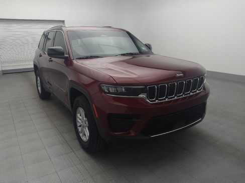Used 2023 Jeep Grand Cherokee Laredo RWD image 14