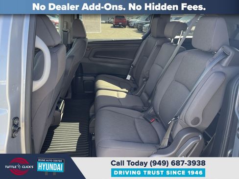 Used 2024 Honda Odyssey EX image 19