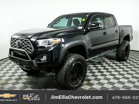 Used 2021 Toyota Tacoma TRD Off-Road w/ Technology Package AWD/4WD image 23
