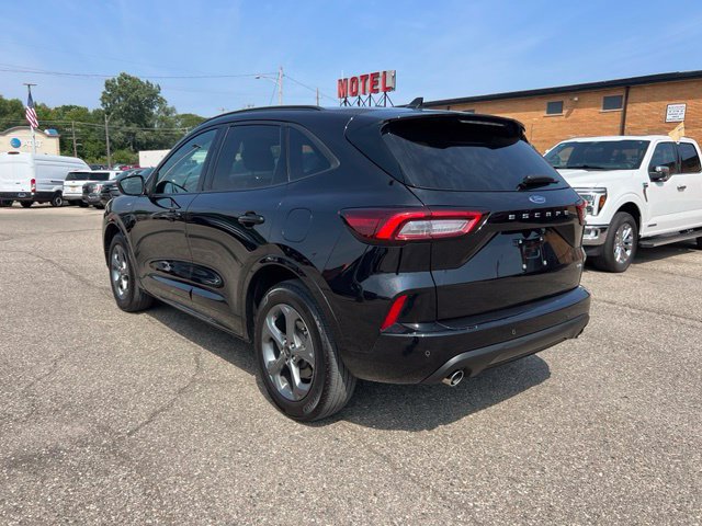Certified 2024 Ford Escape ST-Line w/ Tech Pack #1 AWD/4WD image 5