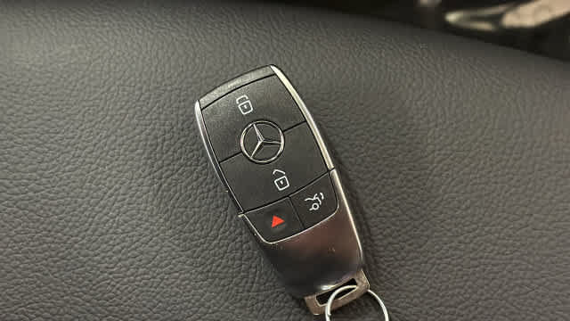 Certified 2026 Mercedes-Benz GLB 250 4MATIC image 40
