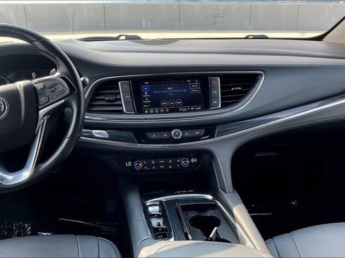 Used 2024 Buick Enclave Premium image 6