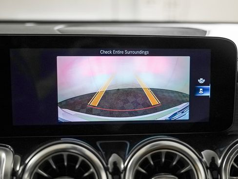 Certified 2023 Mercedes-Benz GLB 250 4MATIC image 20