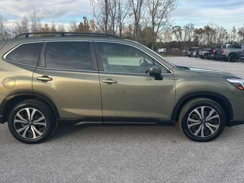Used 2020 Subaru Forester Limited image 2