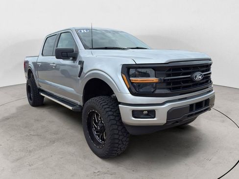 Used 2025 Ford F150 XLT w/ Equipment Group 301A Standard AWD/4WD image 3