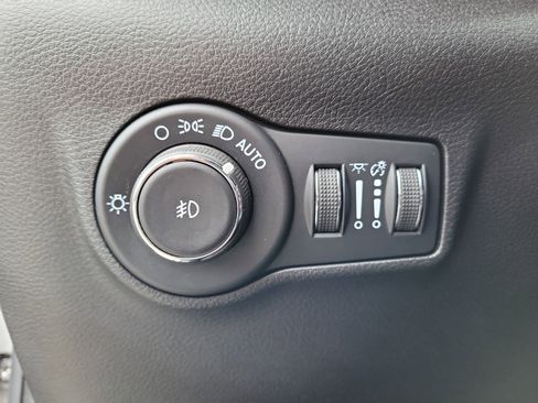 Used 2022 Jeep Compass Latitude w/ Convenience Group image 20