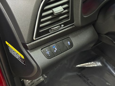 Used 2018 Hyundai Elantra Sport FWD image 26