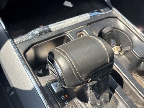 Used 2022 Ford F150 Lariat image 10