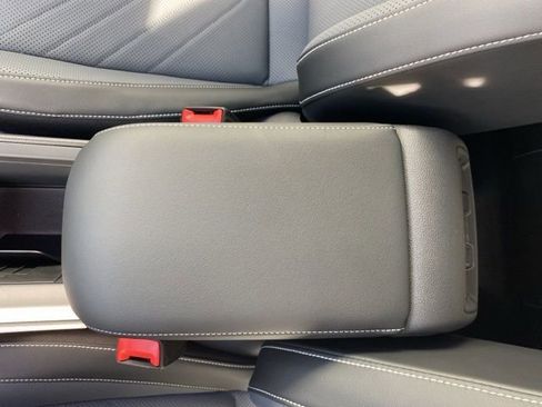 New 2026 Volkswagen Tiguan SE image 39