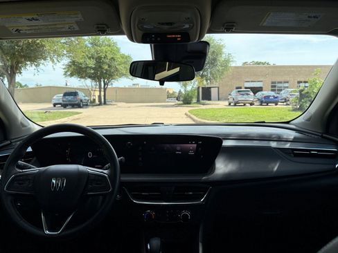 Used 2025 Buick Encore GX Preferred FWD image 33
