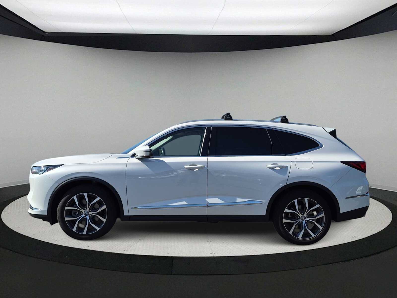 Used 2024 Acura MDX w/ Technology Package AWD/4WD image 5