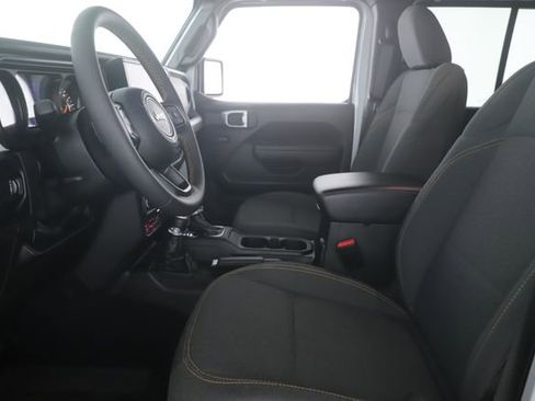 Used 2024 Jeep Wrangler Unlimited Sport AWD/4WD image 13