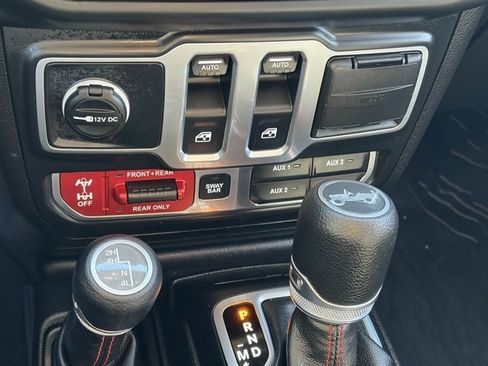 Used 2018 Jeep Wrangler Rubicon image 22