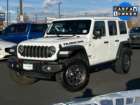 Used 2025 Jeep Wrangler Unlimited Rubicon image 2