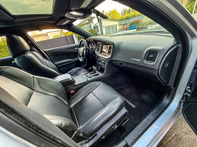 Used 2022 Dodge Charger SXT w/ Leather Interior Group RWD image 11