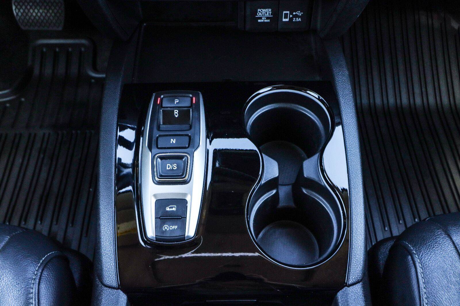 Used 2019 Honda Pilot Touring image 30