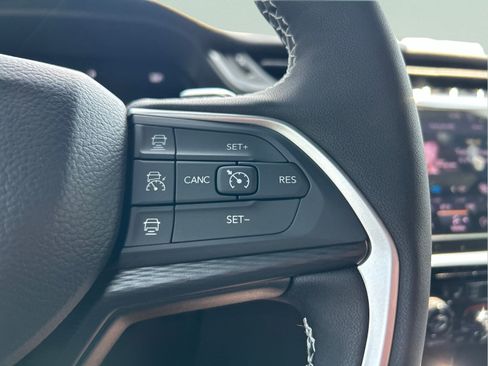 New 2026 Jeep Grand Cherokee Laredo X RWD image 15