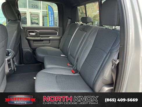 New 2026 RAM 2500 Big Horn AWD/4WD image 16