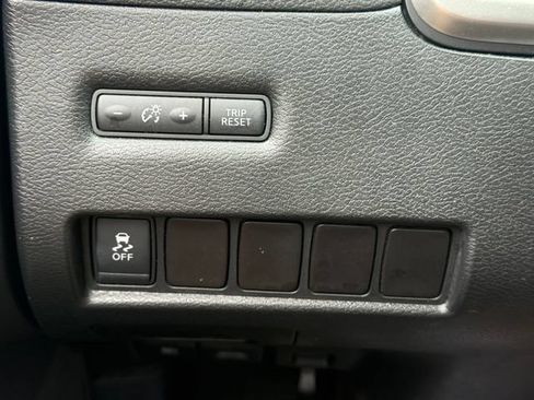 Used 2015 Nissan Murano SV w/ Premium Package AWD/4WD image 35