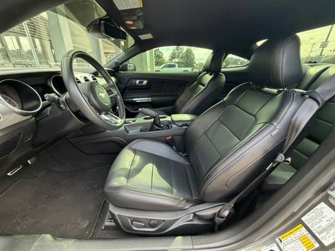 Used 2022 Ford Mustang GT Premium w/ Black Accent Package RWD image 8