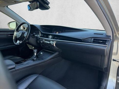 Used 2018 Lexus ES 350 w/ Accessory Package FWD image 12