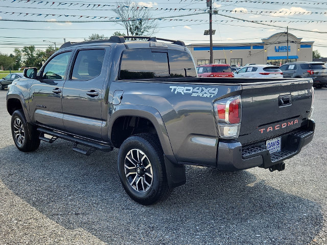 Used 2022 Toyota Tacoma TRD Sport w/ Technology Package AWD/4WD image 4