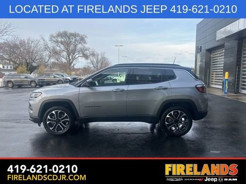 Used 2024 Jeep Compass Limited image 5
