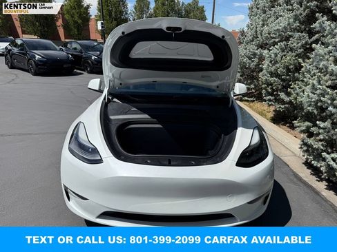 Used 2023 Tesla Model Y Performance AWD/4WD image 35