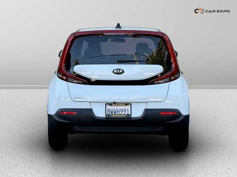 Used 2021 Kia Soul LX image 6