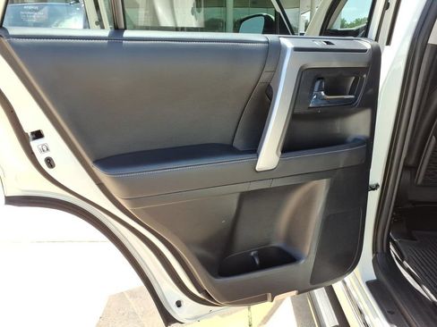 Used 2023 Toyota 4Runner Limited RWD image 21