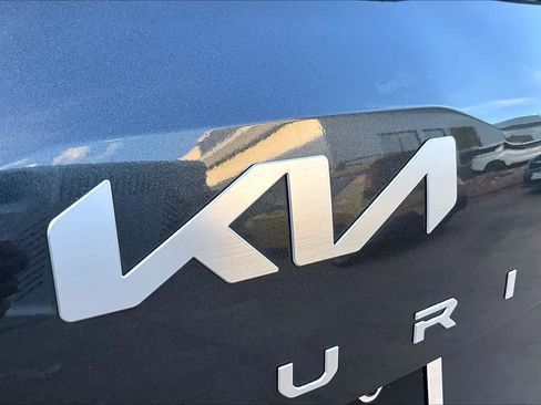 Used 2024 Kia Telluride S FWD image 30