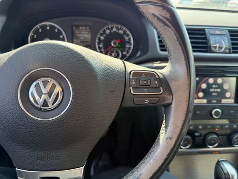Used 2014 Volkswagen Passat 2.5 SE FWD image 20