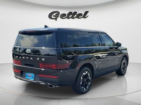 Used 2025 Hyundai Santa Fe SE FWD image 5