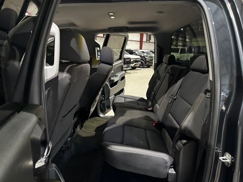 Used 2018 Chevrolet Silverado 1500 LT w/ All Star Edition image 16