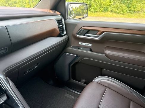 Used 2023 GMC Sierra 1500 Denali w/ Denali Reserve Package AWD/4WD image 26