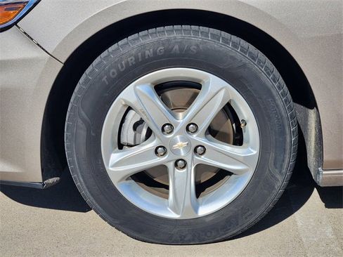 Used 2023 Chevrolet Malibu LT image 22