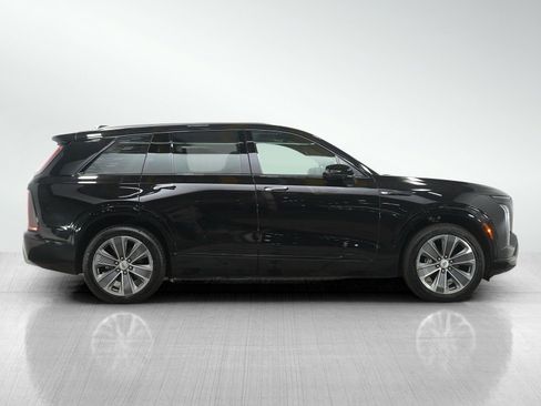 Used 2026 Cadillac Vistiq Luxury image 6