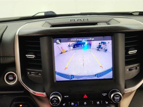 Used 2020 RAM 1500 Laramie AWD/4WD image 25