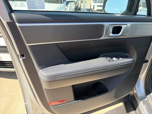 Used 2025 Hyundai Santa Fe XRT image 15