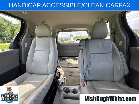 Used 2017 Toyota Sienna XLE FWD image 7
