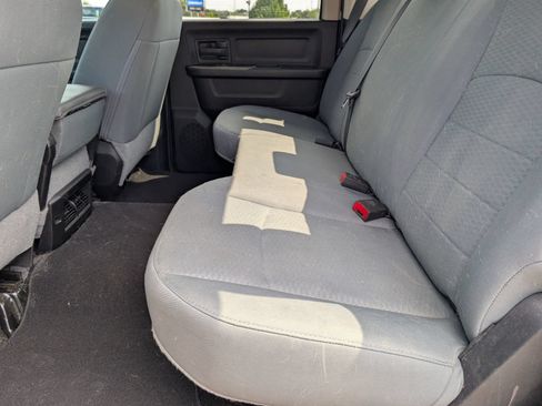Used 2018 RAM 1500 Express AWD/4WD image 8