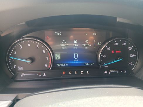 Used 2022 Ford Explorer XLT w/ Equipment Group 202A RWD image 12