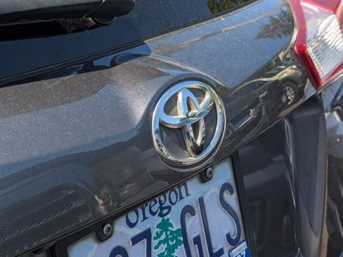 Used 2013 Toyota RAV4 Limited AWD/4WD image 7